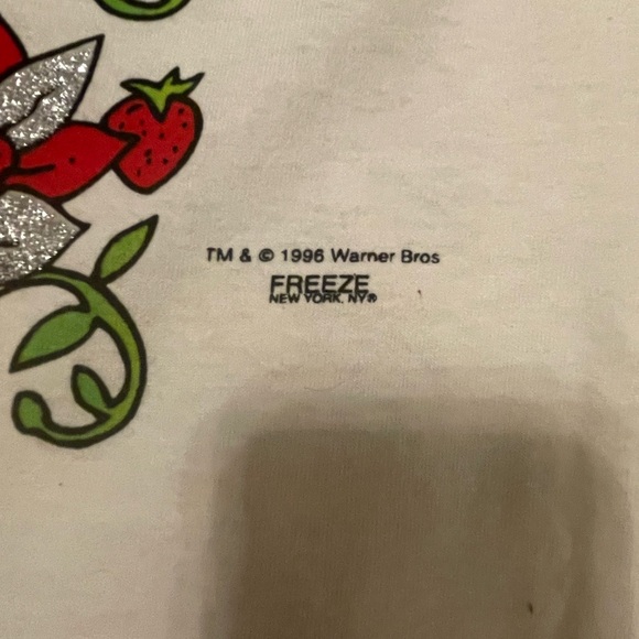 Vintage 1996 Rare Warner bro tweety bird all over print shirt made in the USA - Picture 8 of 8